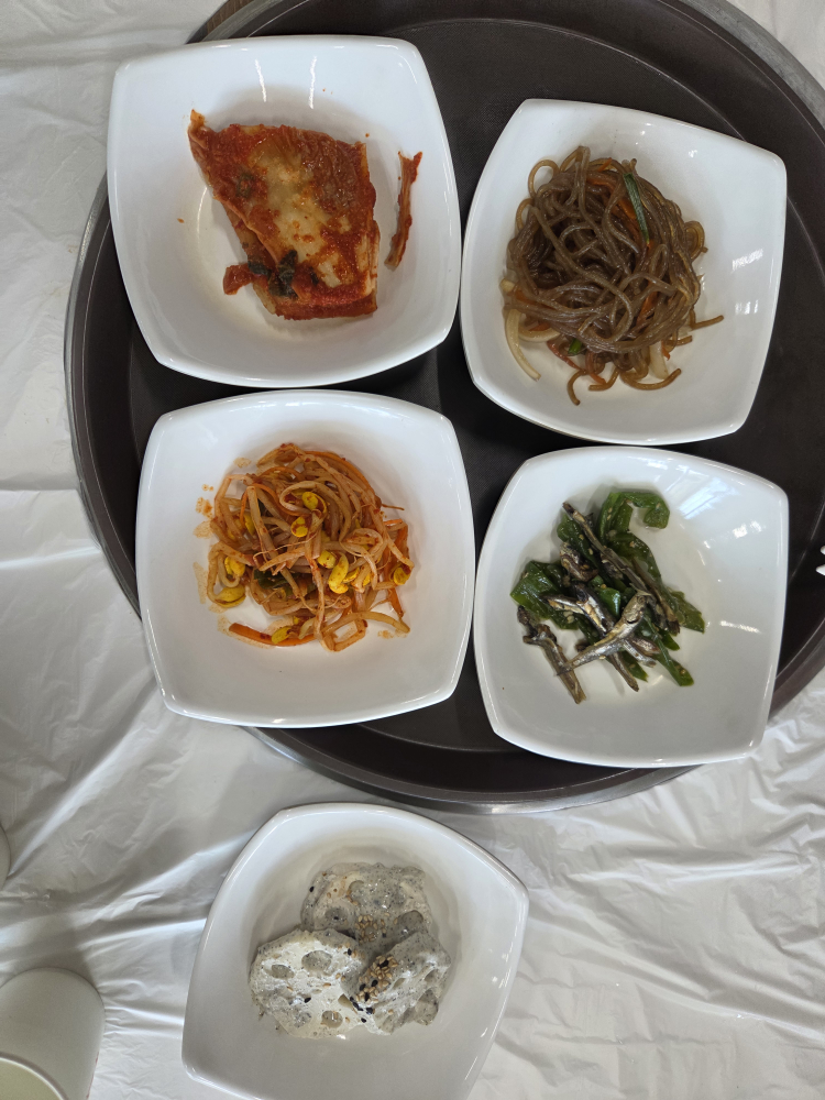 Jangeomaeul (장어마을) 2