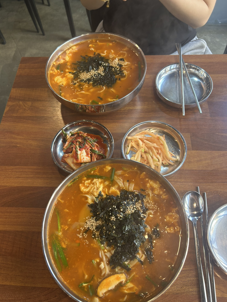 Jeongseonggadeuk (정성가득) 2
