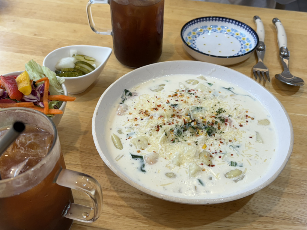 Sosohanbeureonchi (소소한브런치) 1