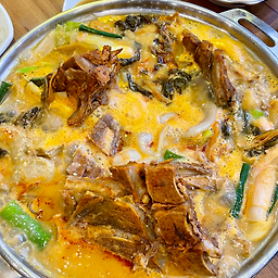 Haepumdalgamjatang (해품달감자탕) 1