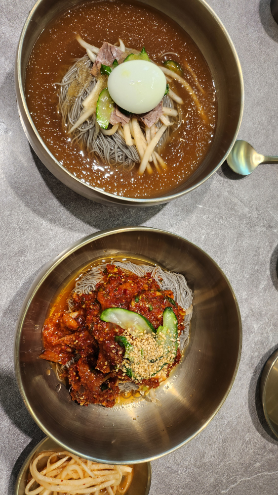 Ibyeongtaehamheungnaengmyeon (이병태함흥냉면) 2