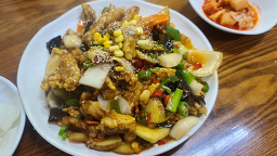 Yeonjijjamppongnaengmyeon (연지짬뽕냉면) 3