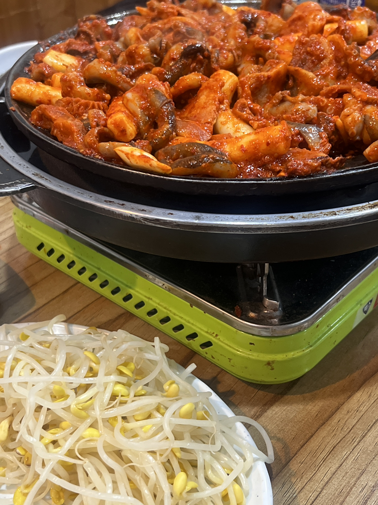 Yongduhalmaejjukkumi (용두할매쭈꾸미) 3