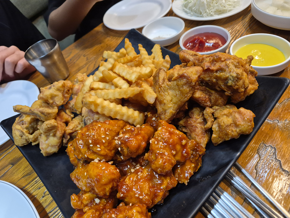 꼬메르치킨 화순점 사진 2