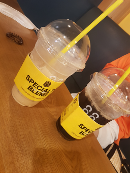 컴포즈커피 광안시장점