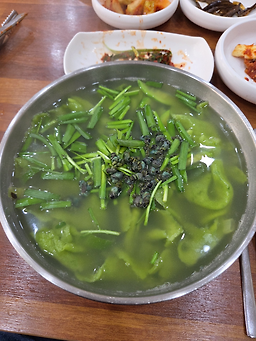 Wonjo daseulgitang jeonmunjeom (원조 다슬기탕 전문점) 1