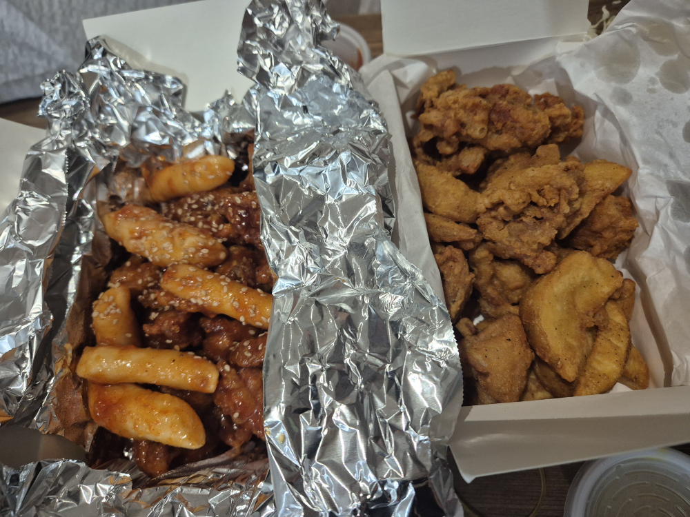 Iseobangyangnyeomchikin (이서방양념치킨) 2