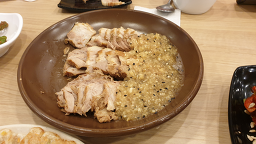 대덕골 보쌈칼국수 수원직영점 대표 사진