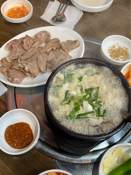 명품을지순대국 4