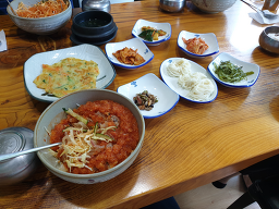Ogahoetjip (오가횟집) 1