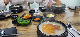 Iucheol hanbangnurungji samgyetang hyeonpungjeom 4