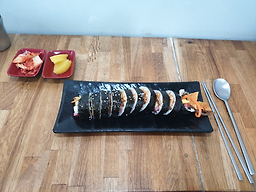 Itaewonwanggimbap (이태원왕김밥) 1