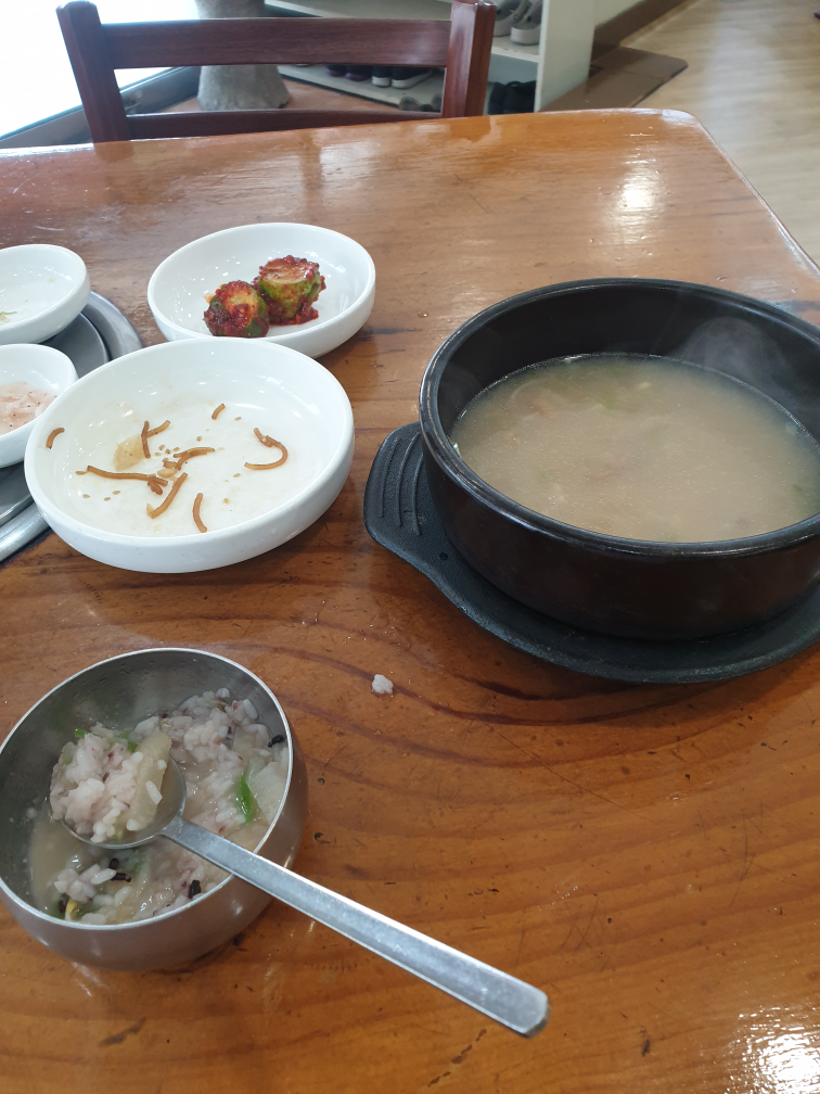 Jinburyeonghwangtaemaeul (진부령황태마을) 3