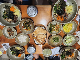 Honghwayakchosikdang (홍화약초식당) 2