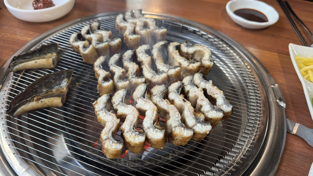 Gijeolcho pungcheonjangeo (기절초 풍천장어) 3