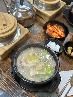 Gwaenginesundaeguk (괭이네순대국) 3