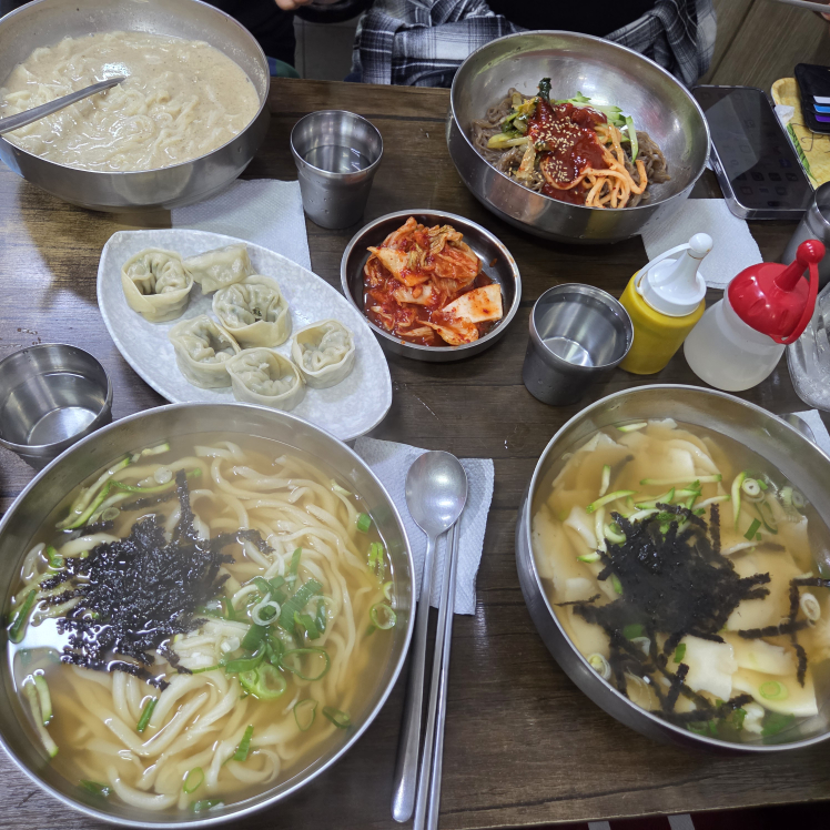 홍두깨손칼국수 2