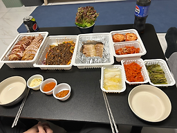 Jokbalyasijang (족발야시장) 1