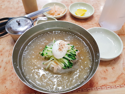 함흥냉면 돌우동점 1
