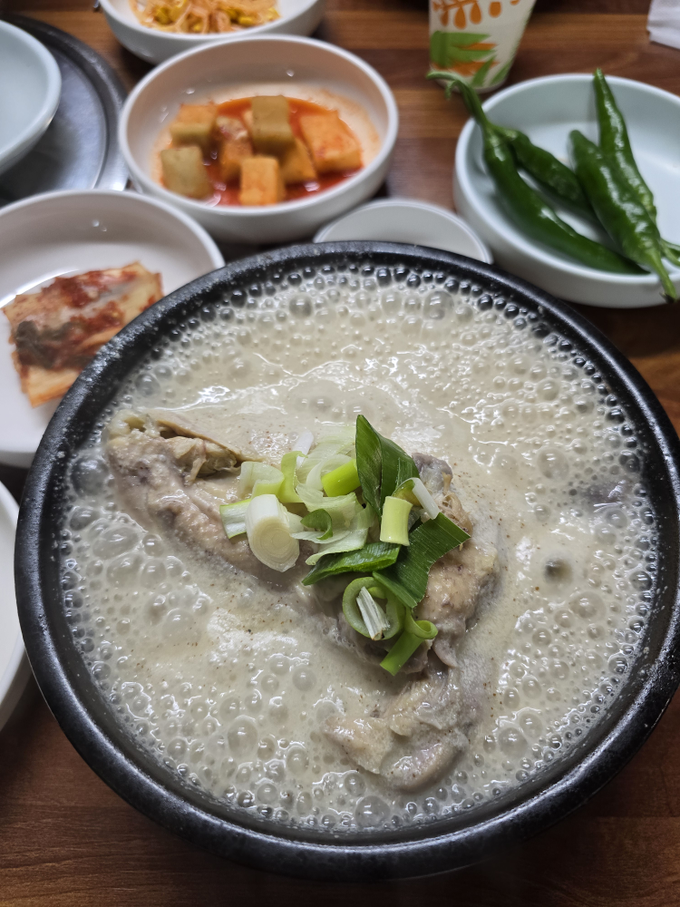 Chunhyanghoegwan (춘향회관) 1