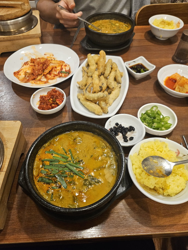 Chunhyanggoeulnamwonchueotang (춘향고을남원추어탕) 1