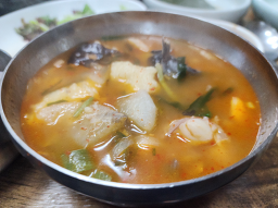 Okcheonjangeogui (옥천장어구이) 1