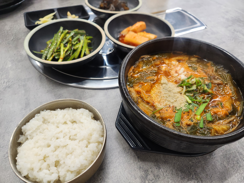 고성 염소탕 어탕 해장국 외 1 1