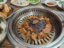 Jobangoriwa sutbulgalbi, mokchondwaejigukbap, deogeumsong, junghwa1983 (조방오리와 숯불갈비, 목촌돼지국밥, 더금송, 중화1983) 3