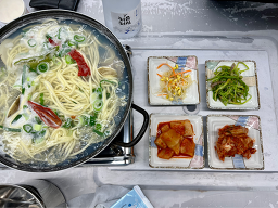 Gamakdohoetjip (가막도횟집) 2