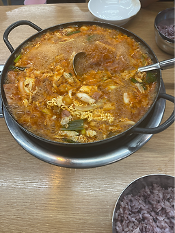 김뚜껑부대찌개 3