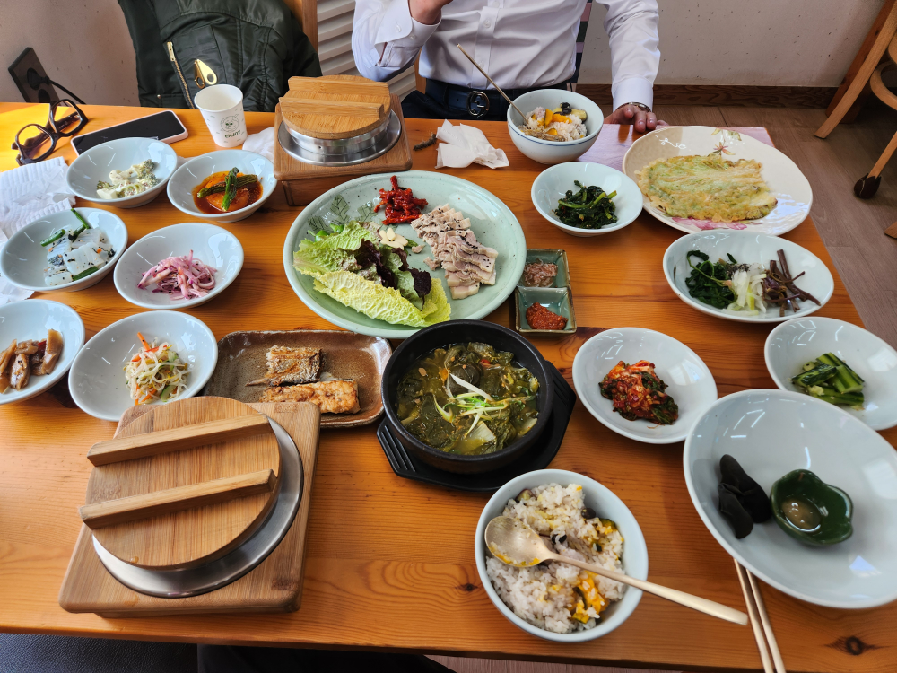 Honggyedong bapsang (홍계동 밥상) 3