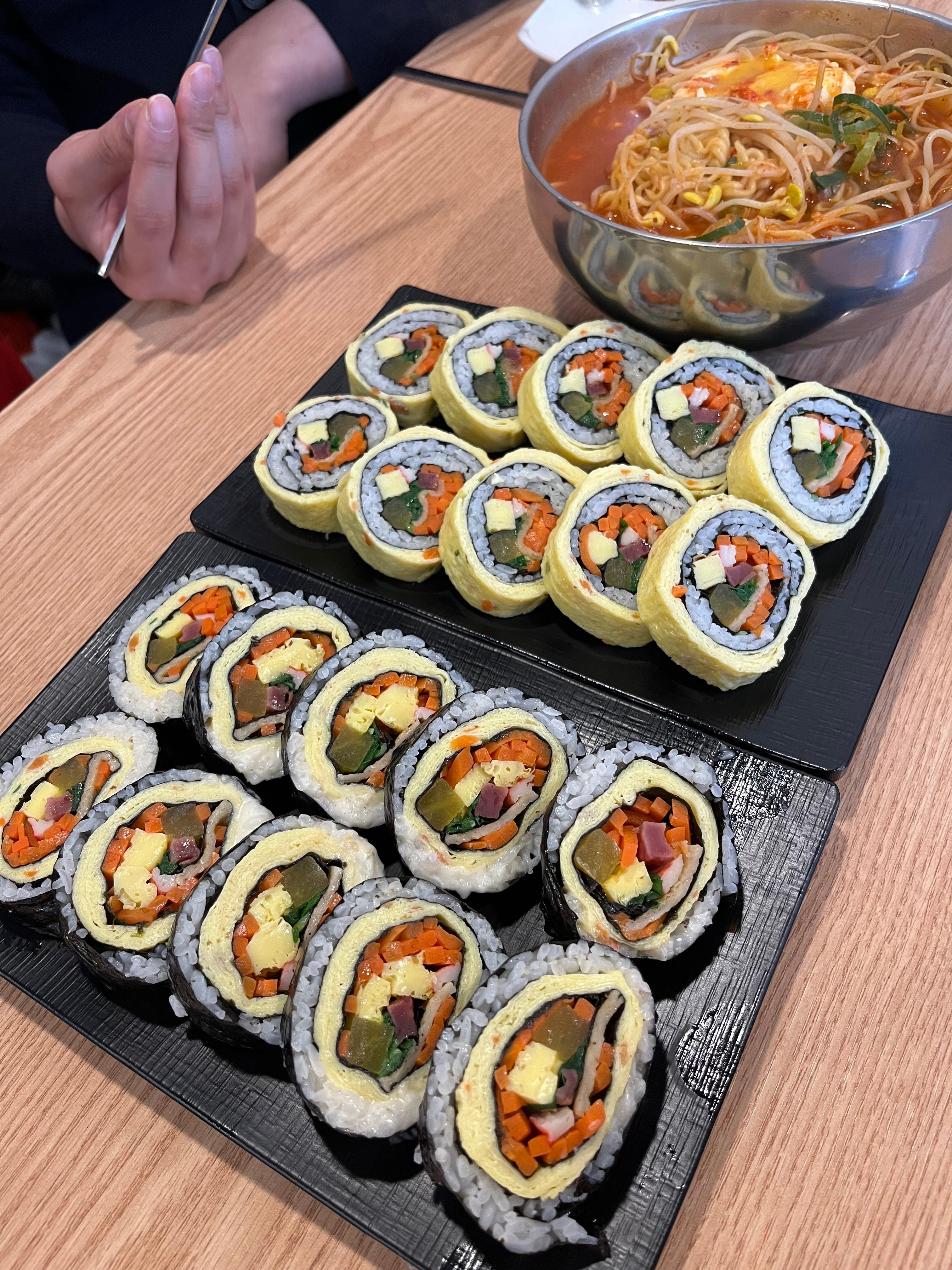 Wanggimbap (왕김밥) 3