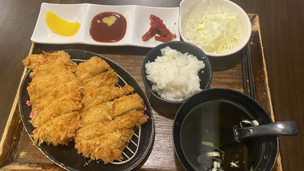 Donggyeong (동경) 3