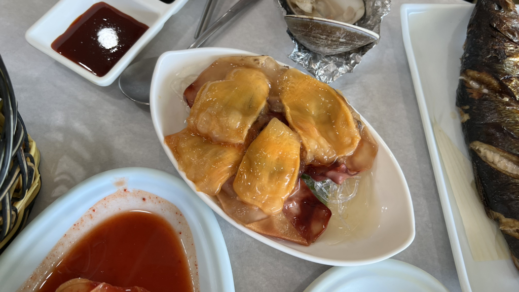 Sanhochosikdang (산호초식당) 2