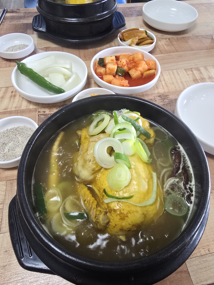 Sanghwangsamgyetang (상황삼계탕) 3