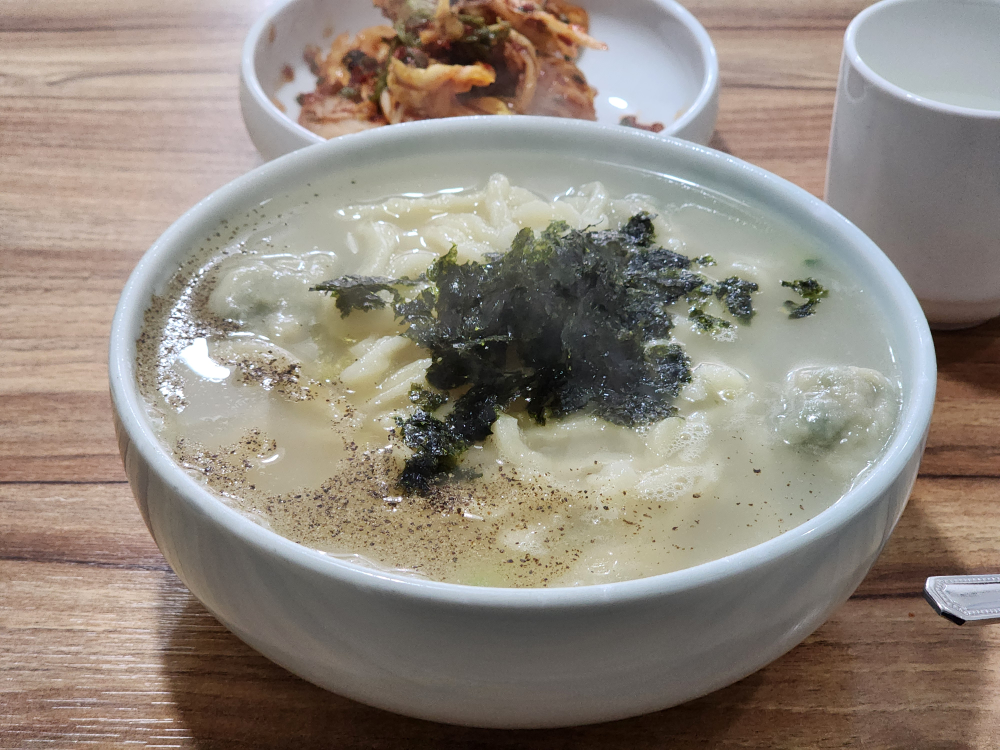 Eomjisonkalguksu 4