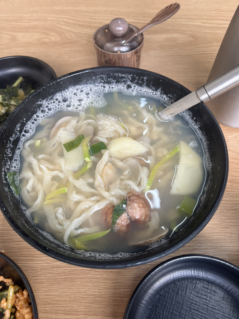 행복한칼국수 대표 사진