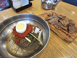 육쌈냉면 2