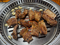 Myeongwonsutbulgalbi (명원숯불갈비) 1