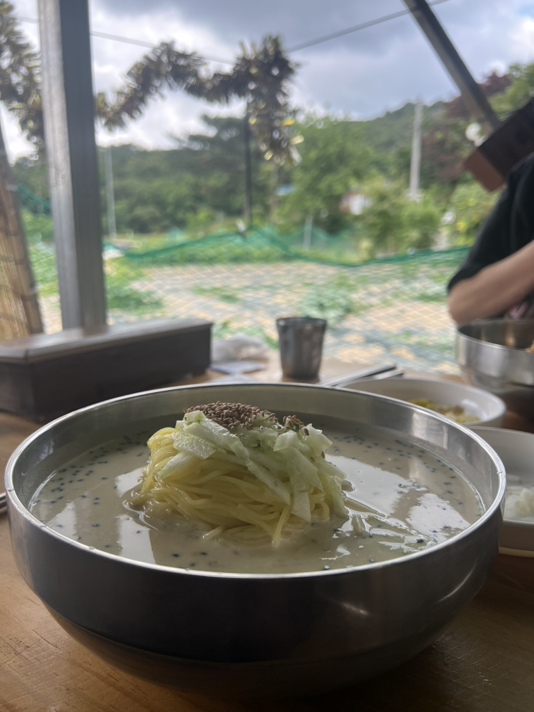 Eommaguksu (엄마국수) 2