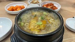 Gaeseongsanghwangbeoseotsamgyetang (개성상황버섯삼계탕) 3