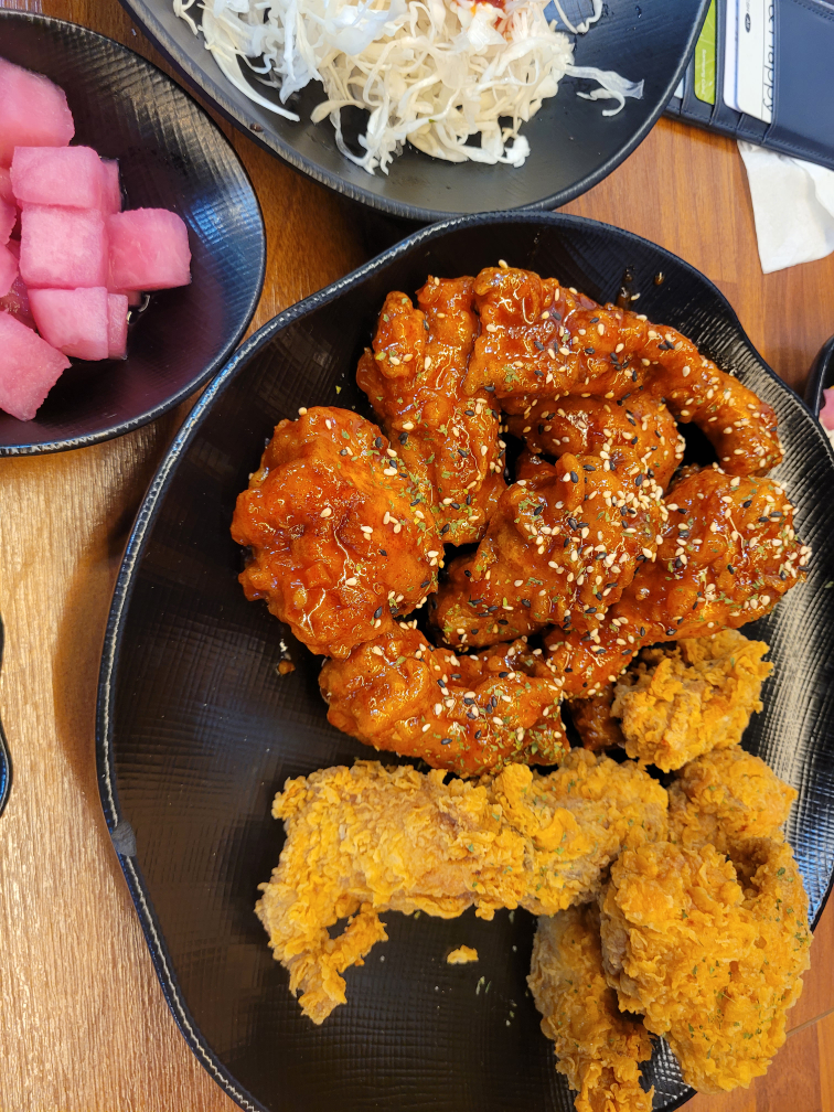Meksikana hampyeonghaebojeom (멕시카나 함평해보점) 1