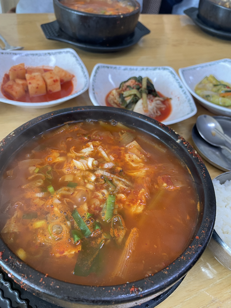 Useongok (우성옥) 2