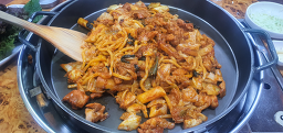 Junghwahobandakgalbi sinnaejeom 2