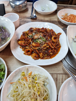 Naekkumijjukkumi (내꾸미쭈꾸미) 2