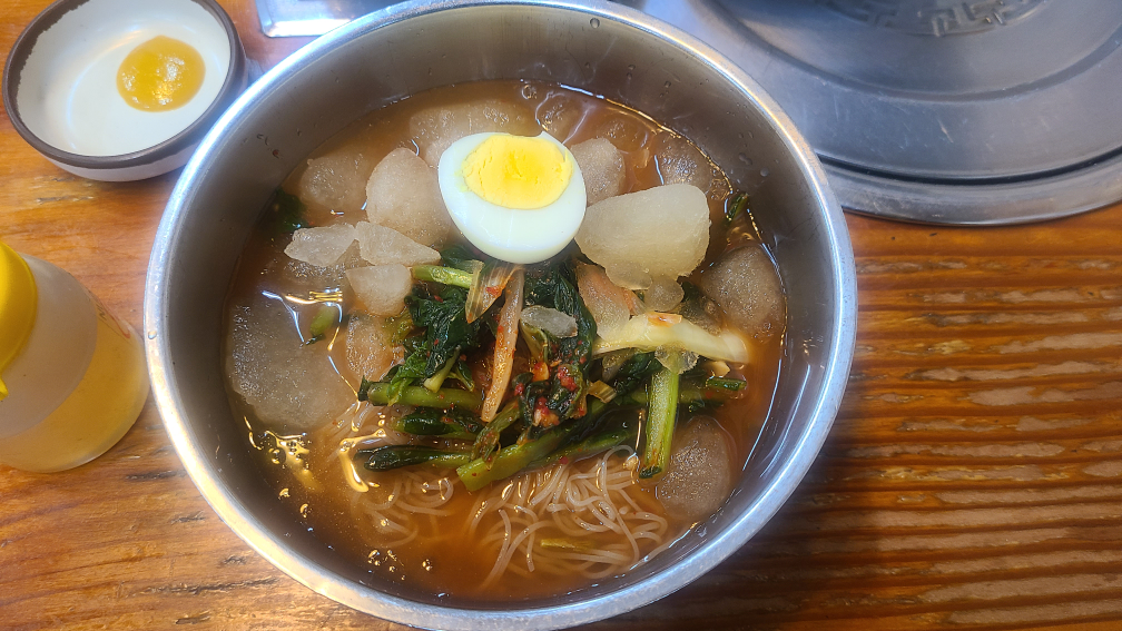 Naegohyangseunek (내고향스넥) 1