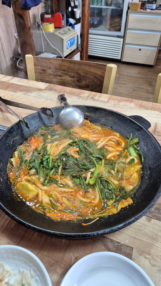 Taebaekheungbunedakgalbi 6