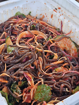 Jokbalyasijang jeonnamgangjinjeom (족발야시장 전남강진점) 1