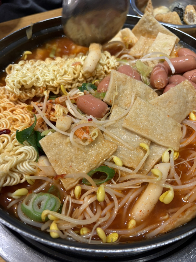 Goyangibueok (고양이부엌) 2