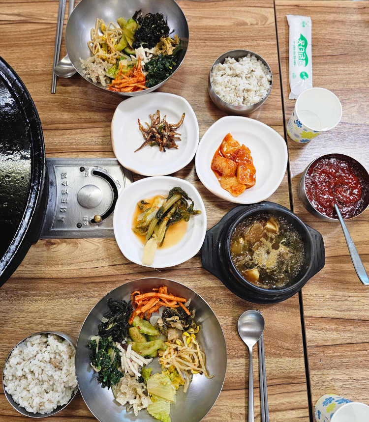 Chondwaejiwaboribap (촌돼지와보리밥) 3